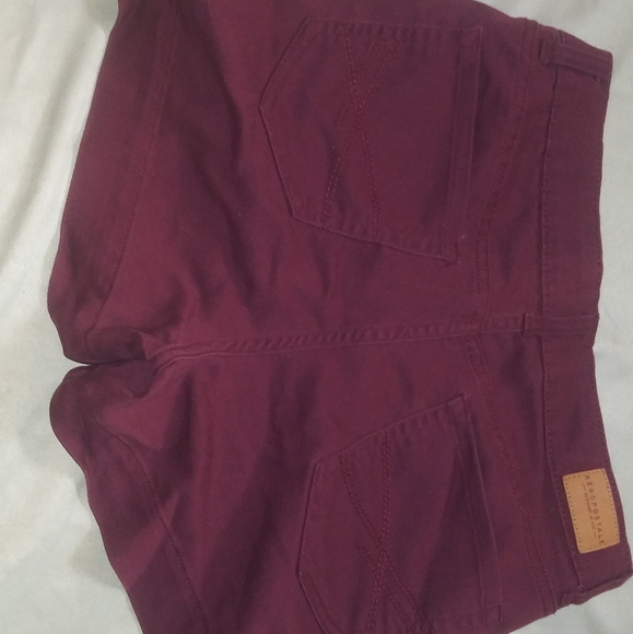 Shorts - Picture 4 of 5